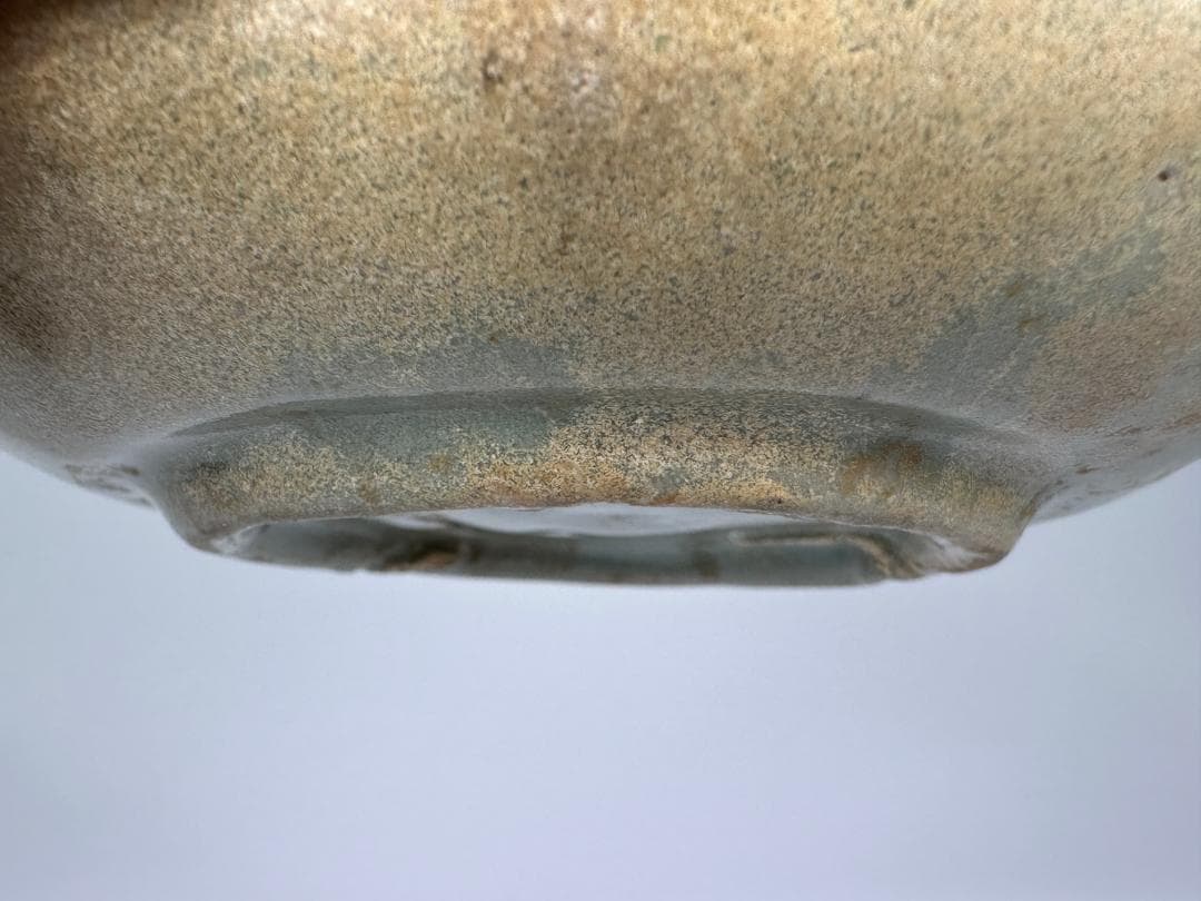 韓国　高麗　青磁　象嵌花卉文碗　鉢　朝鮮半島美術