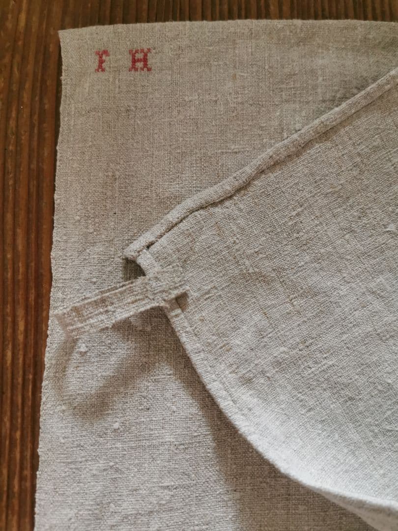 アンティークフランス ラスティック ホームスパンリネン イニシャル赤糸刺繍クロス