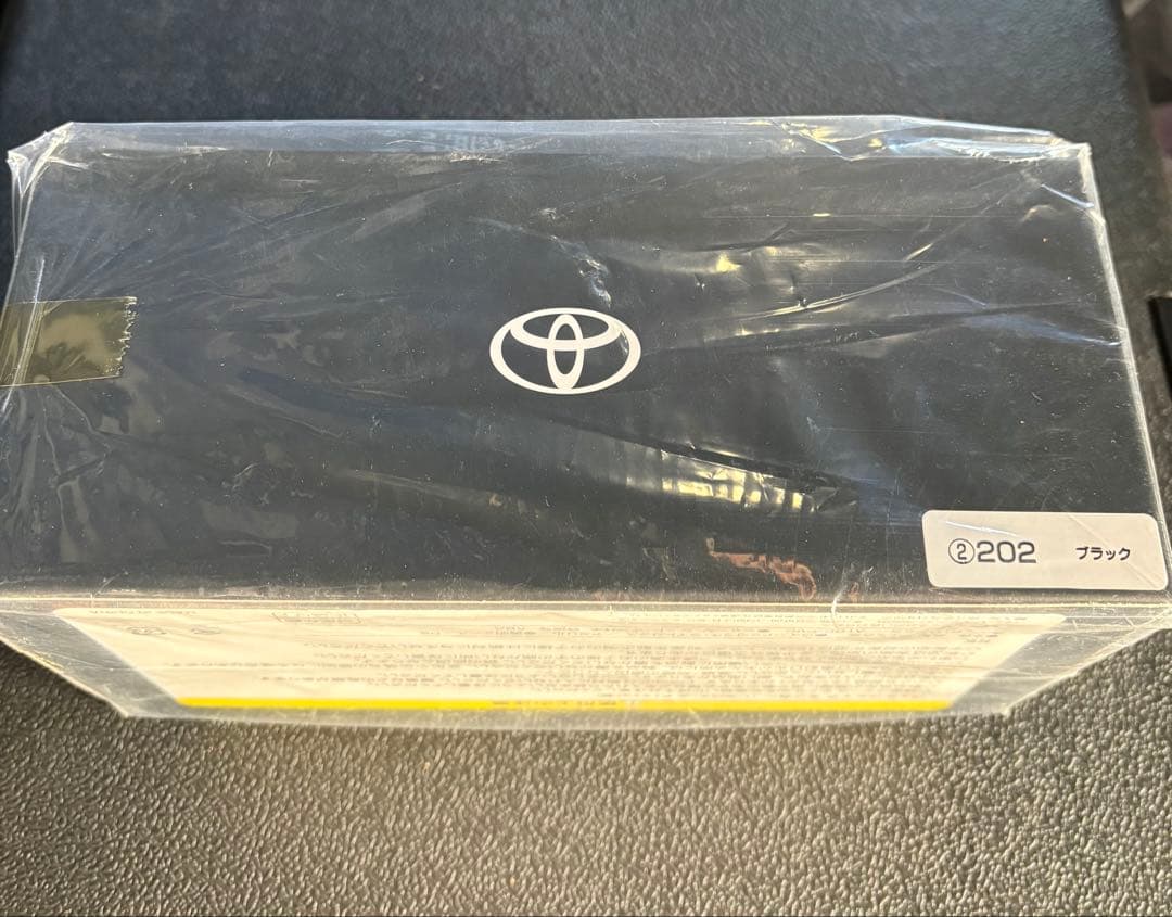 トヨタ VELLFIRE ブラック ミニカー　30/1 未開封、未使用即購入ok