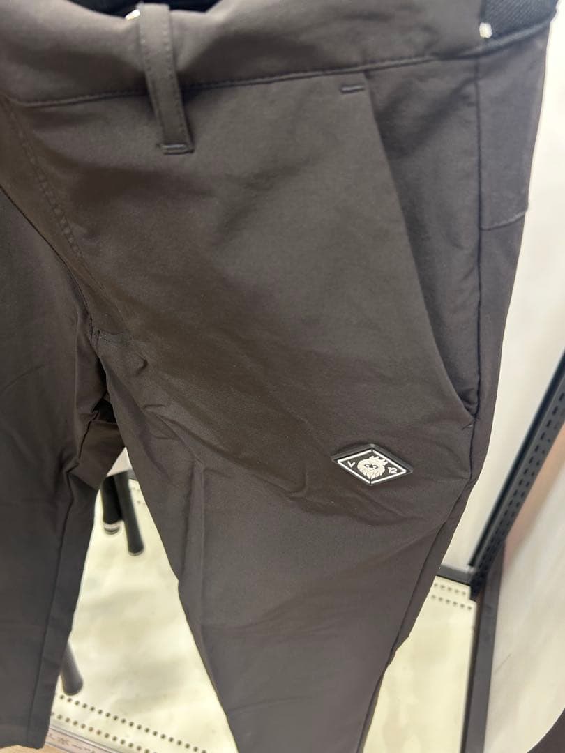 V12 ゴルフパンツ 黒 メンズ