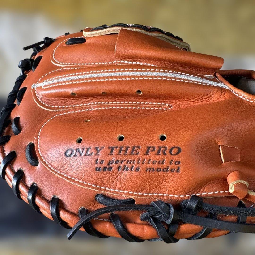 新品タグ付きハタケヤマ硬式用野球キャッチャーミット右利き用