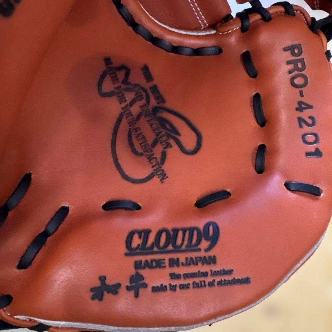 新品タグ付きハタケヤマ硬式用野球キャッチャーミット右利き用