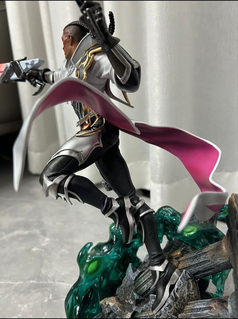 LOL JiMei Palace ルシアン聖なる光の歩兵 スタチュー フィギュア