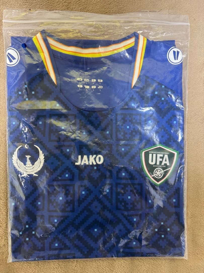 2025 ウズベキスタン代表　ホームユニフォームLサイズ 新品未使用品　JAKO