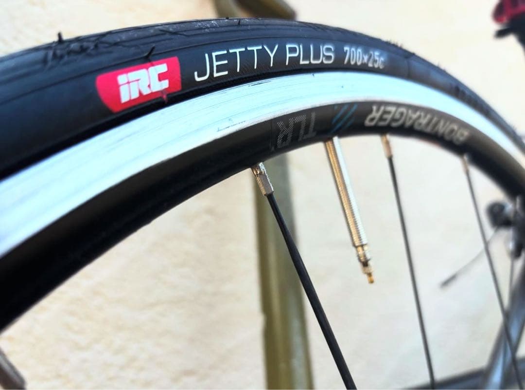 TREK Madone 2.3 ロードバイク カスタム可能