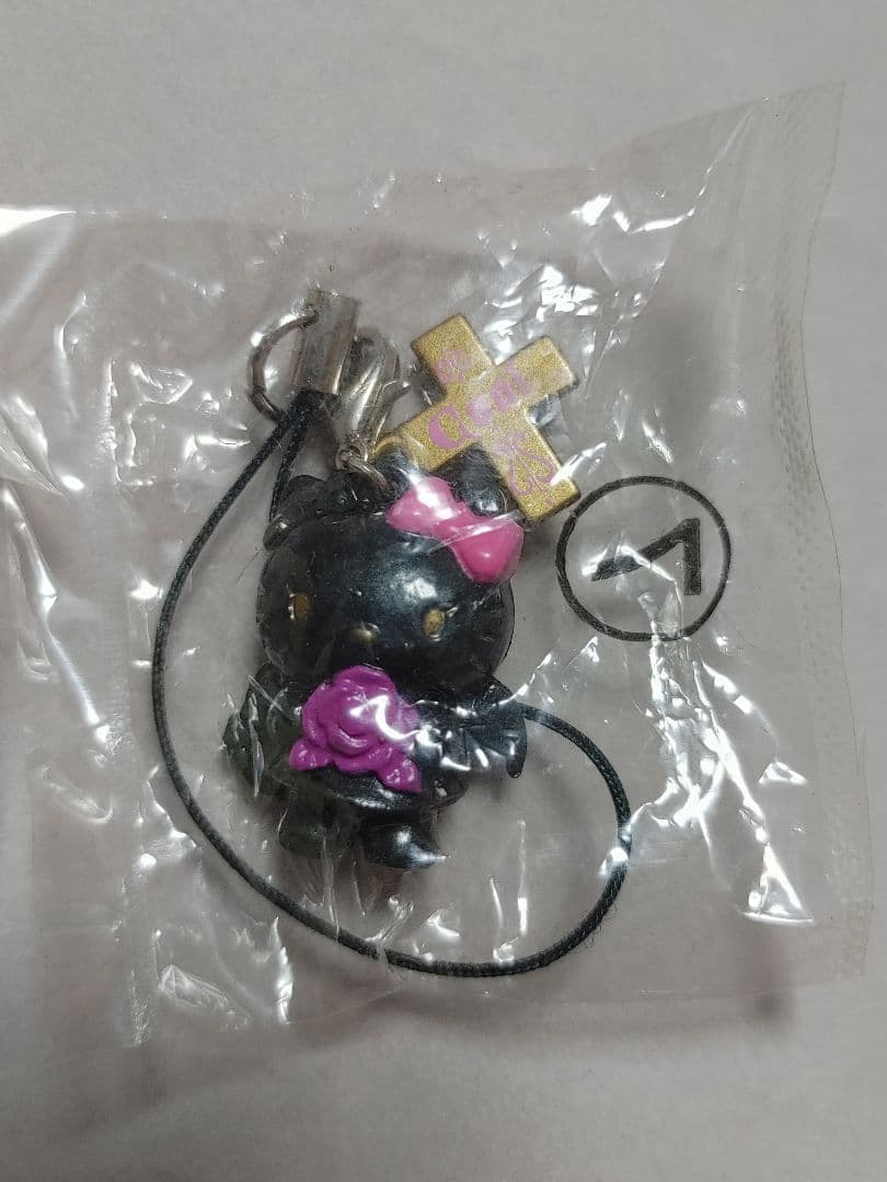 ハローキティ　2007年　スウィート&クール　携帯クリーナーとマスコット