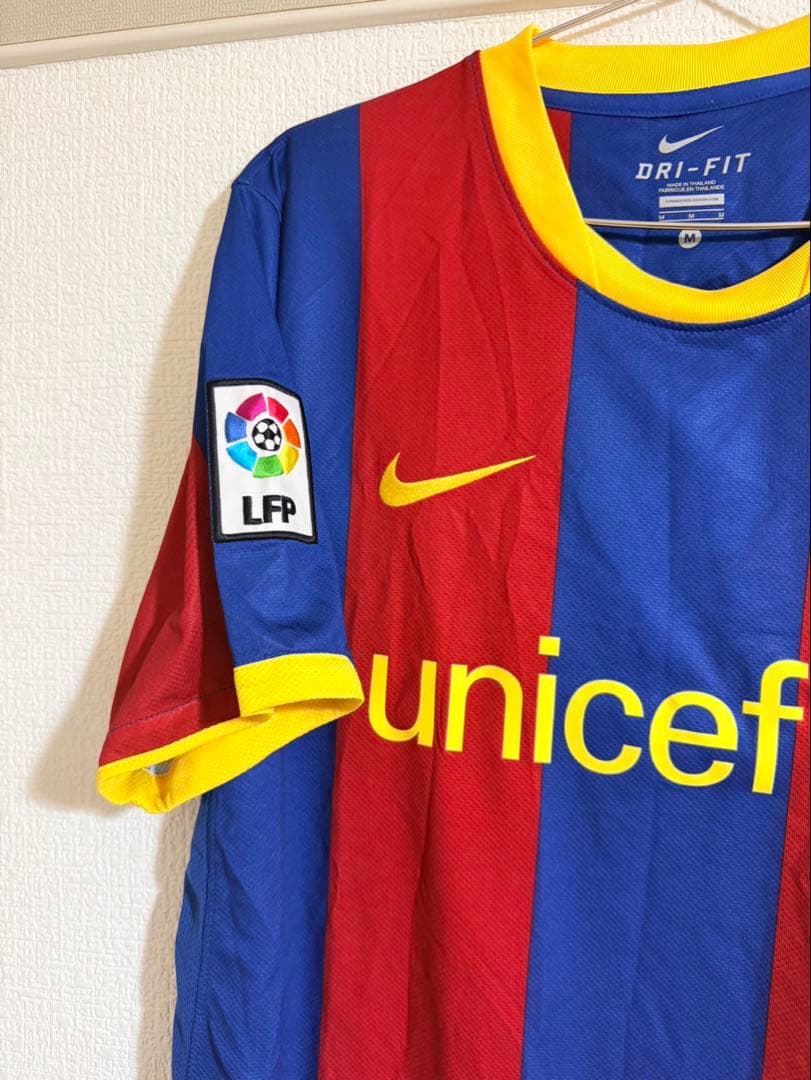 値下げ　バルセロナ　ホームユニフォーム2010-11年