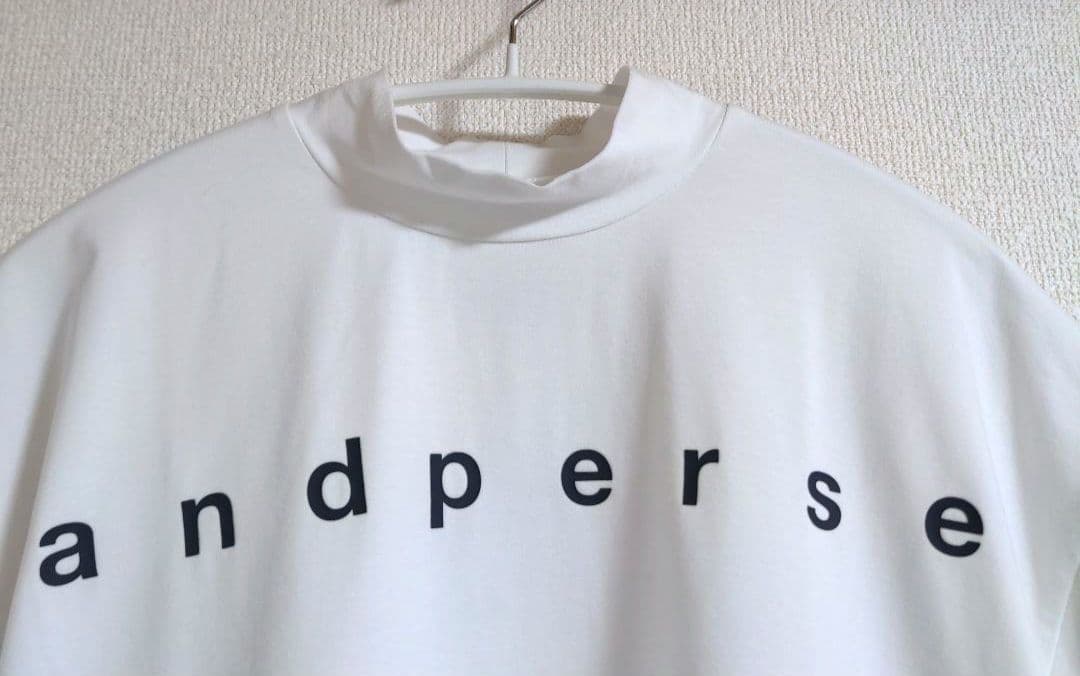 再再再値下げ新品　アンパスィ　モックネックМ　白ホワイト