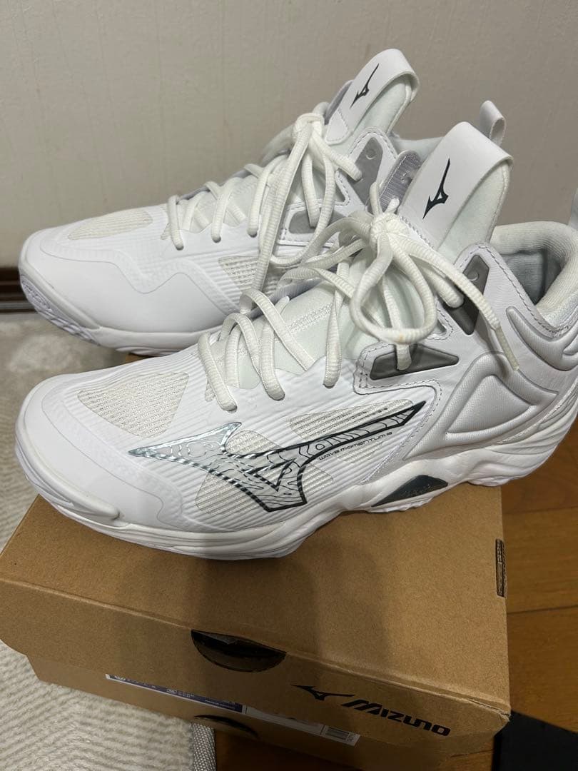 Mizuno バレーボールシューズ ウエーブモーメンタム 3 MID新品26㎝