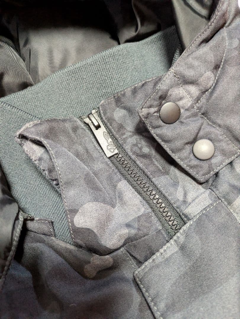 Psycho Bunny by ROBERT GODLEY　ダウンジャケット