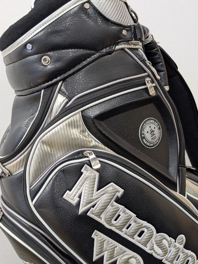 【Munsingwear】 キャディバッグ ブラック・シルバー