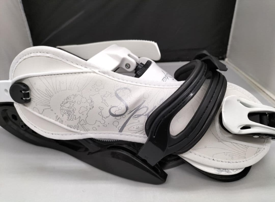 未使用 spice スノーボード バインディング MLサイズ ブラック ホワイト