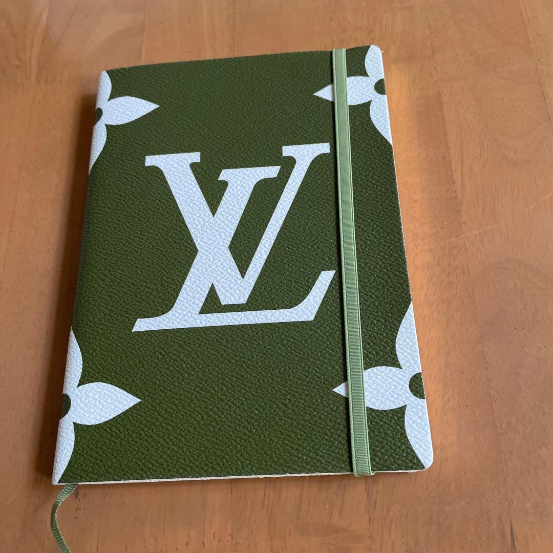 セール新品未使用　LVオリーブグリーンノート