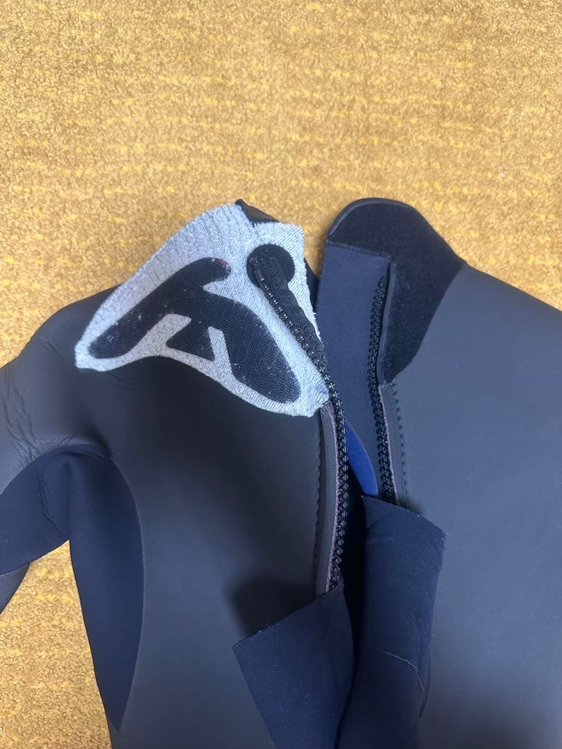 サーフィン　フルスーツ ウェットスーツ