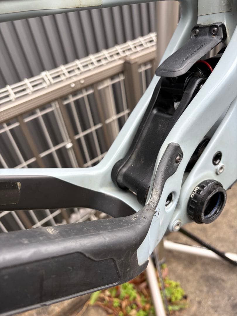 Santa Cruz BRONSON CC 2019モデル　フレーム