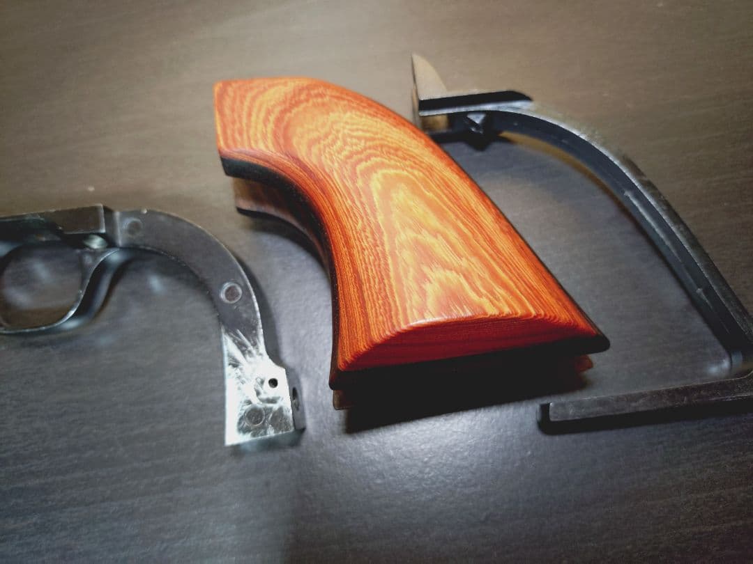 タナカ　コルトSAA　木製グリップ・トリガーガードセット