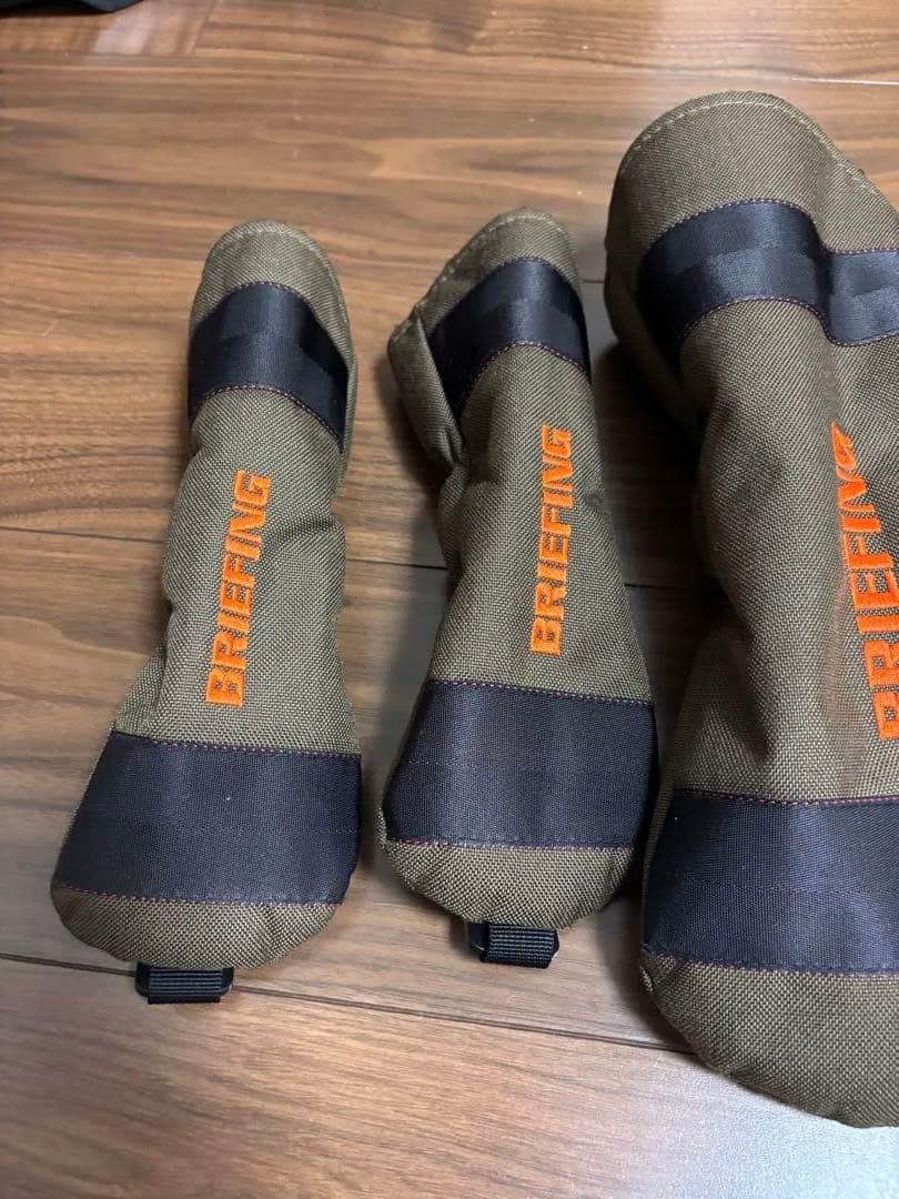 希少　限定　ブリーフィング　キャディバッグ オッシュマンズ　ヘッドカバー付き