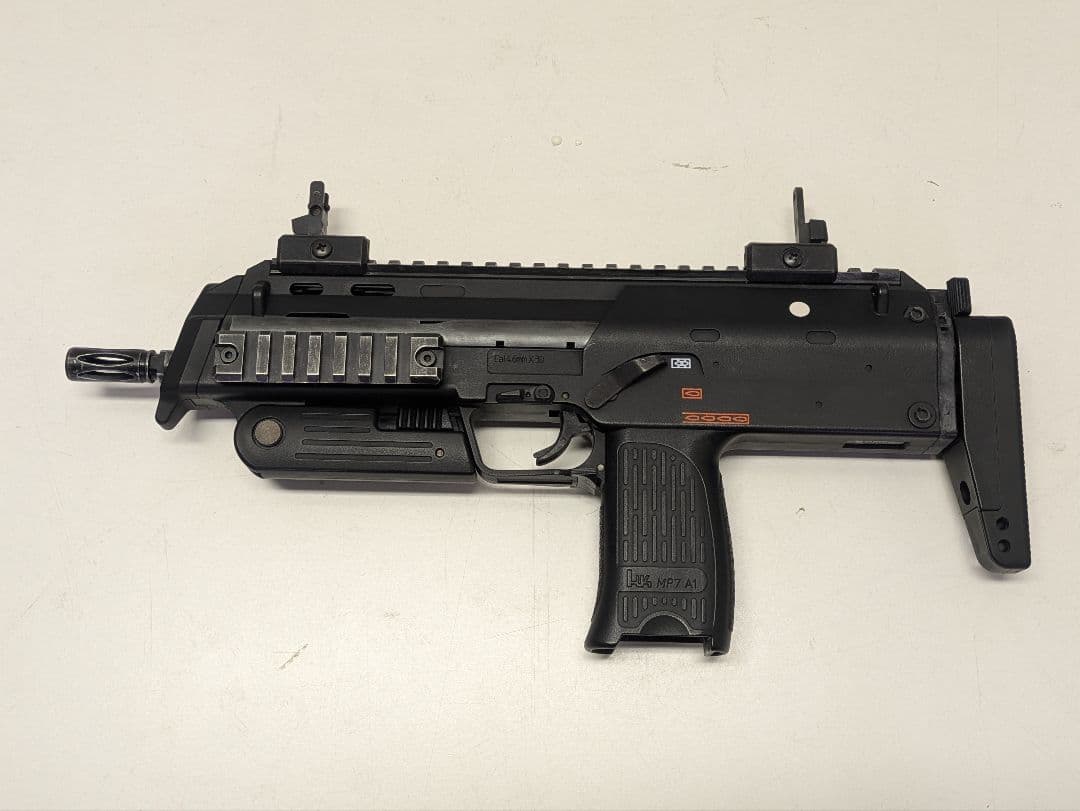 東京マルイ 電動コンパクトマシンガン MP7A1 中古