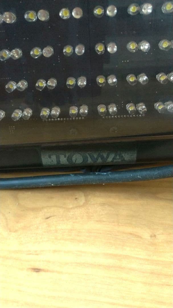 TOWA 超輝度電光掲示板