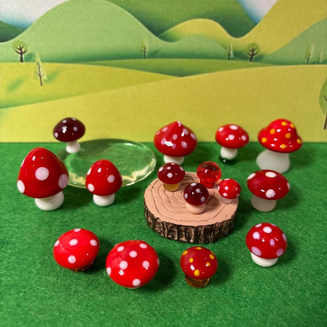 赤いきのこ　ガラス細工　ミニチュア
