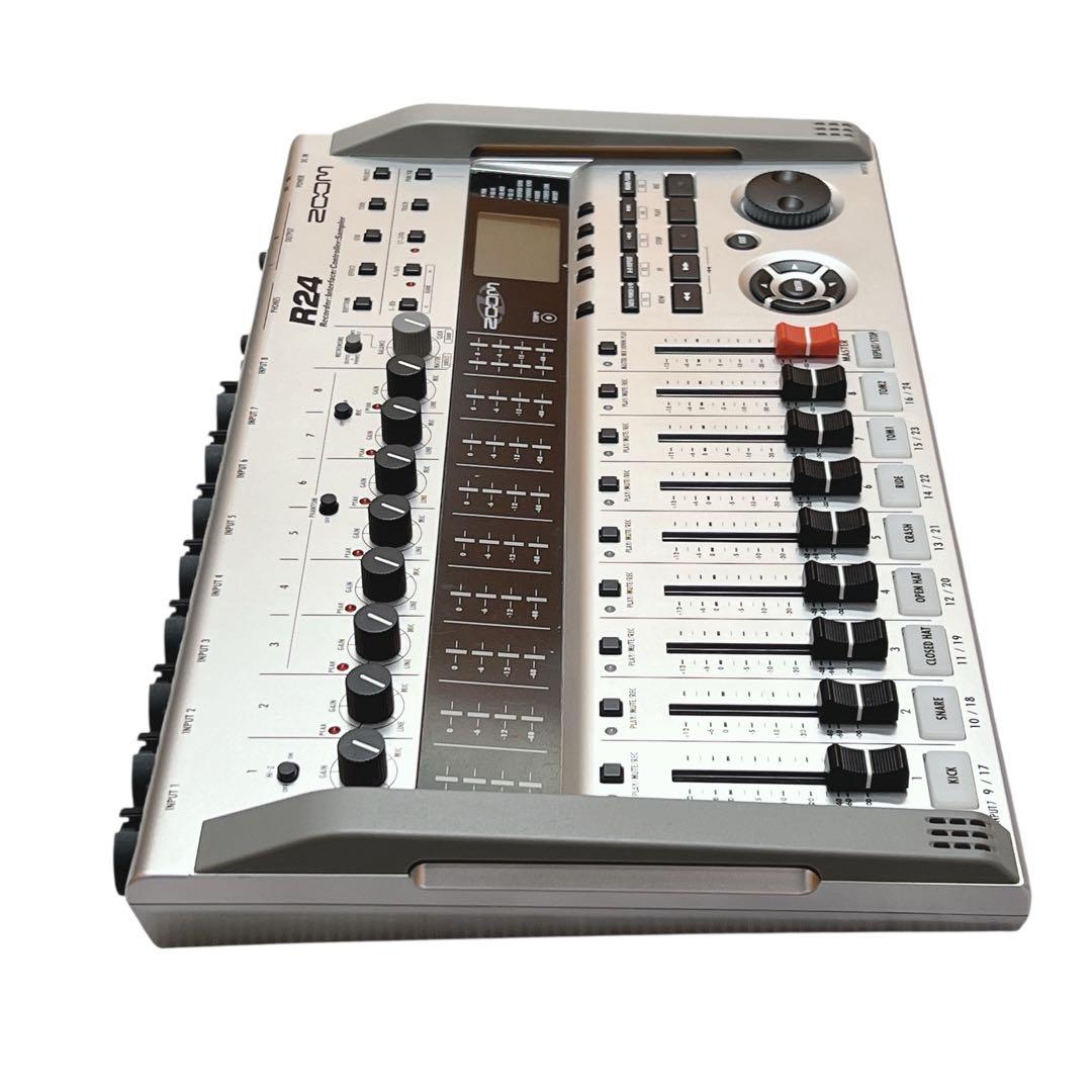 【美品】ZOOM R24 マルチトラックレコーダー