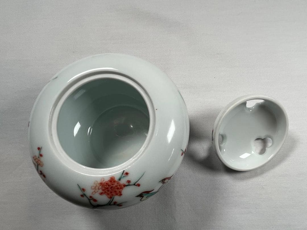 十三代目柿右衛門　香炉　蓋に薄いヒビあり