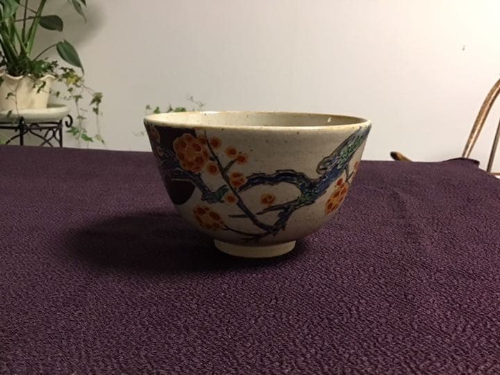梅の抹茶茶碗。