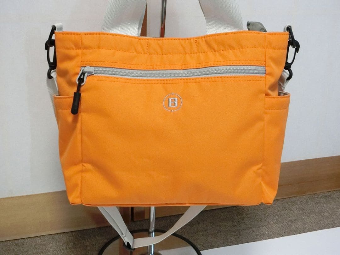 限定品 BRIEFING ブリーフィング　オレンジのカートバッグ ラウンドバッグ