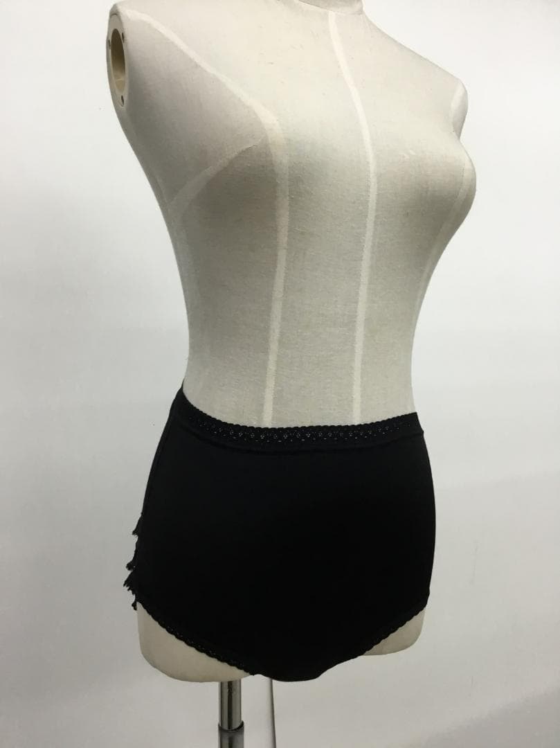 長期保管品 未使用 アンダースコート ヨネックス フリル付 Lサイズ 黒色