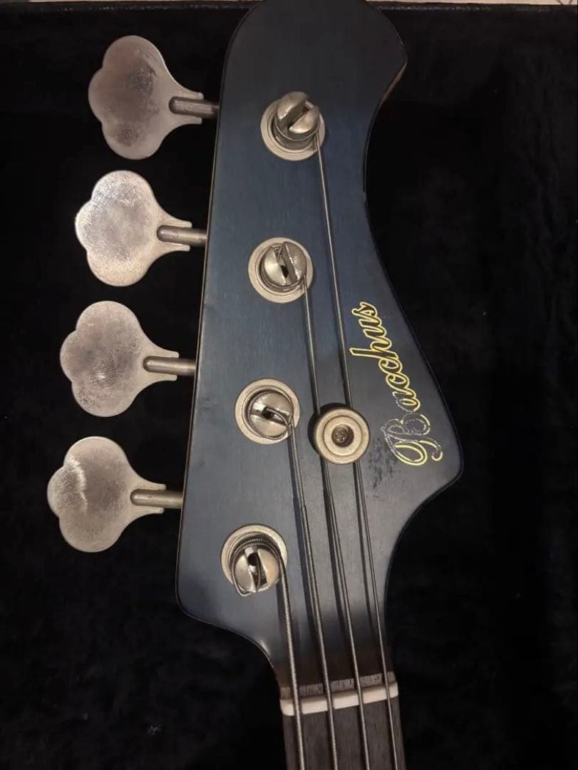 Bacchus Wl-003 濃青ジャズベタイプ　バッカス　４弦ベース木目癖強