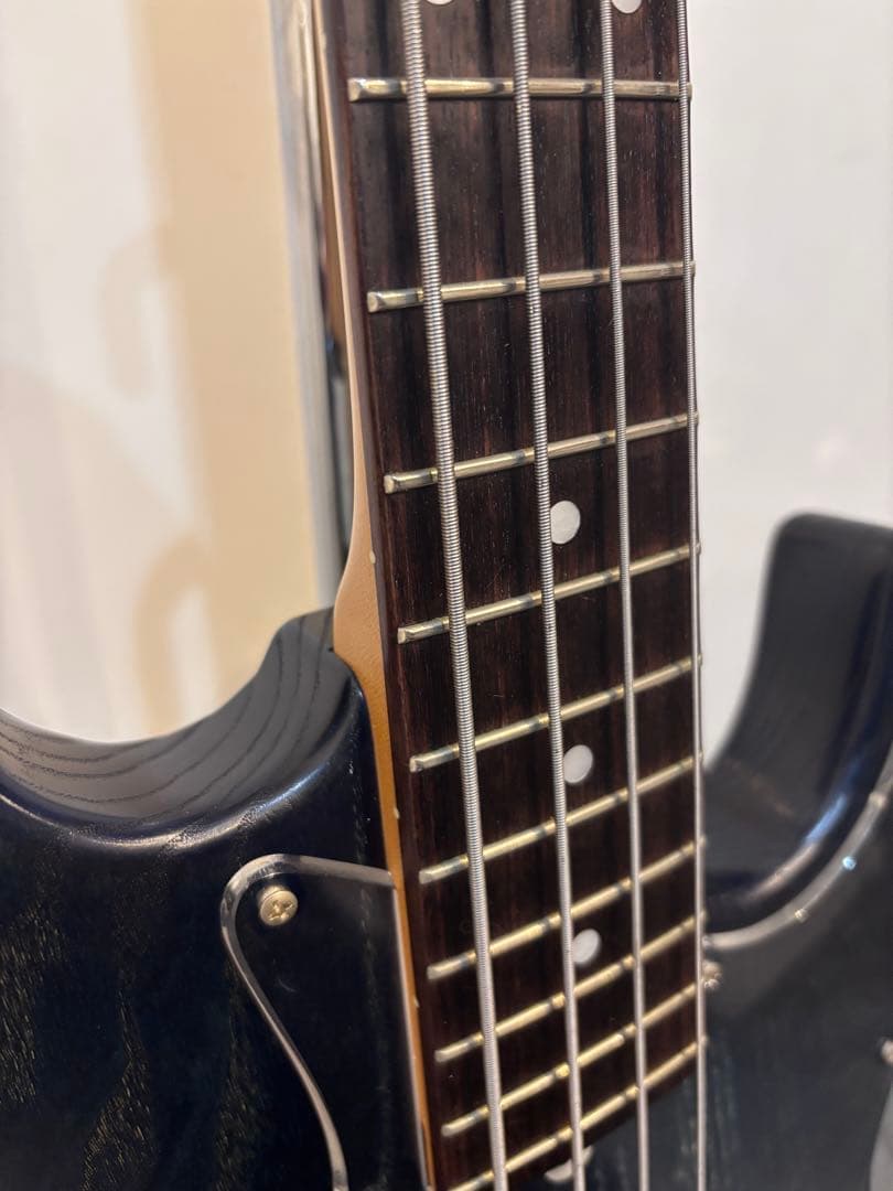 Bacchus Wl-003 濃青ジャズベタイプ　バッカス　４弦ベース木目癖強