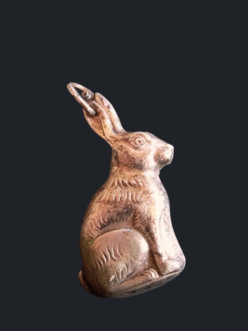 銀のうさぎ　ベビーラトル　野ウサギ　がらがら　ドールやベアにも　ペンダント