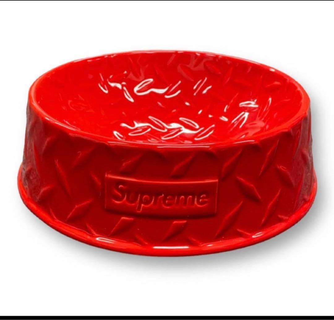新品Supreme Diamond Plate Dog Bowl
