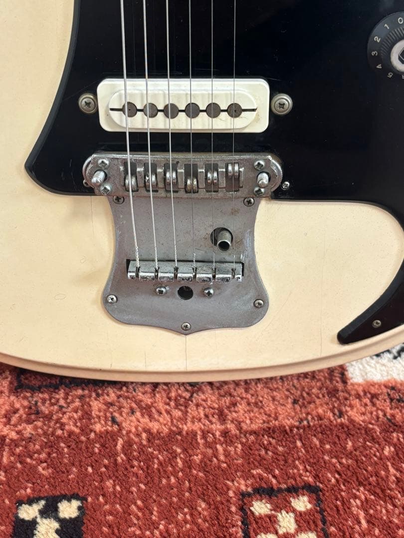 GUYATONE LG-150T エレキギター ホワイト