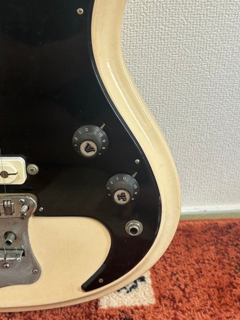 GUYATONE LG-150T エレキギター ホワイト