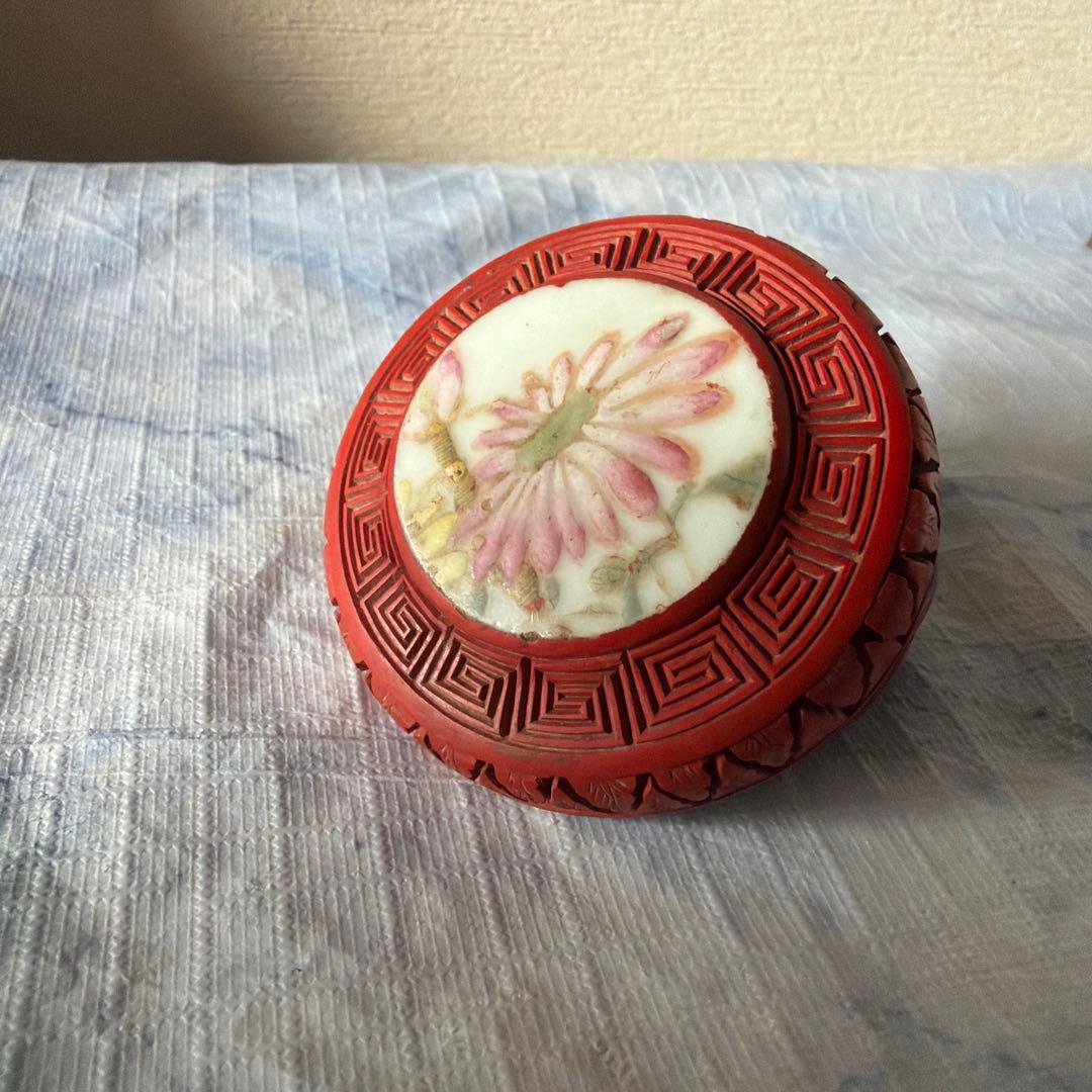 堆朱　香合　アンティーク　陶板　中国　China 小物入れ　ピルケース
