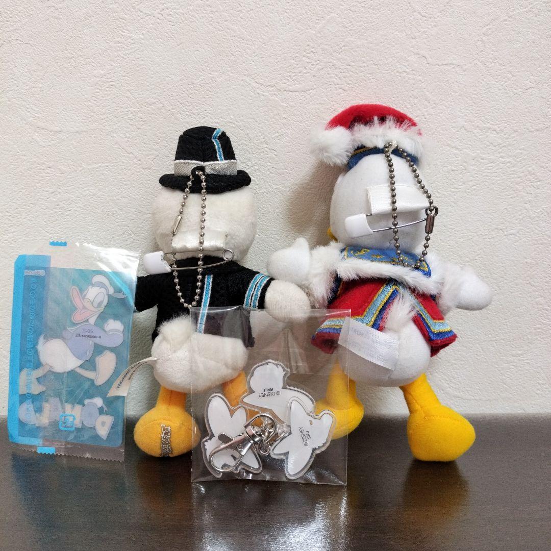 ゆ*ゃ様 4点セット　ドナルド　ぬいぐるみバッジ（2点）　キーチェーン　カード