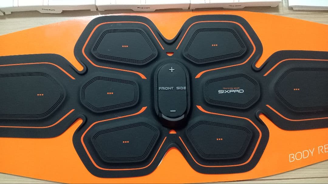 SIXPAD BODY REVOLUTION　アブズベルト　ジェル付き