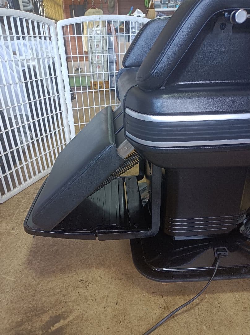 理容機器　新明和理容椅子　ＢＣ―１４３０