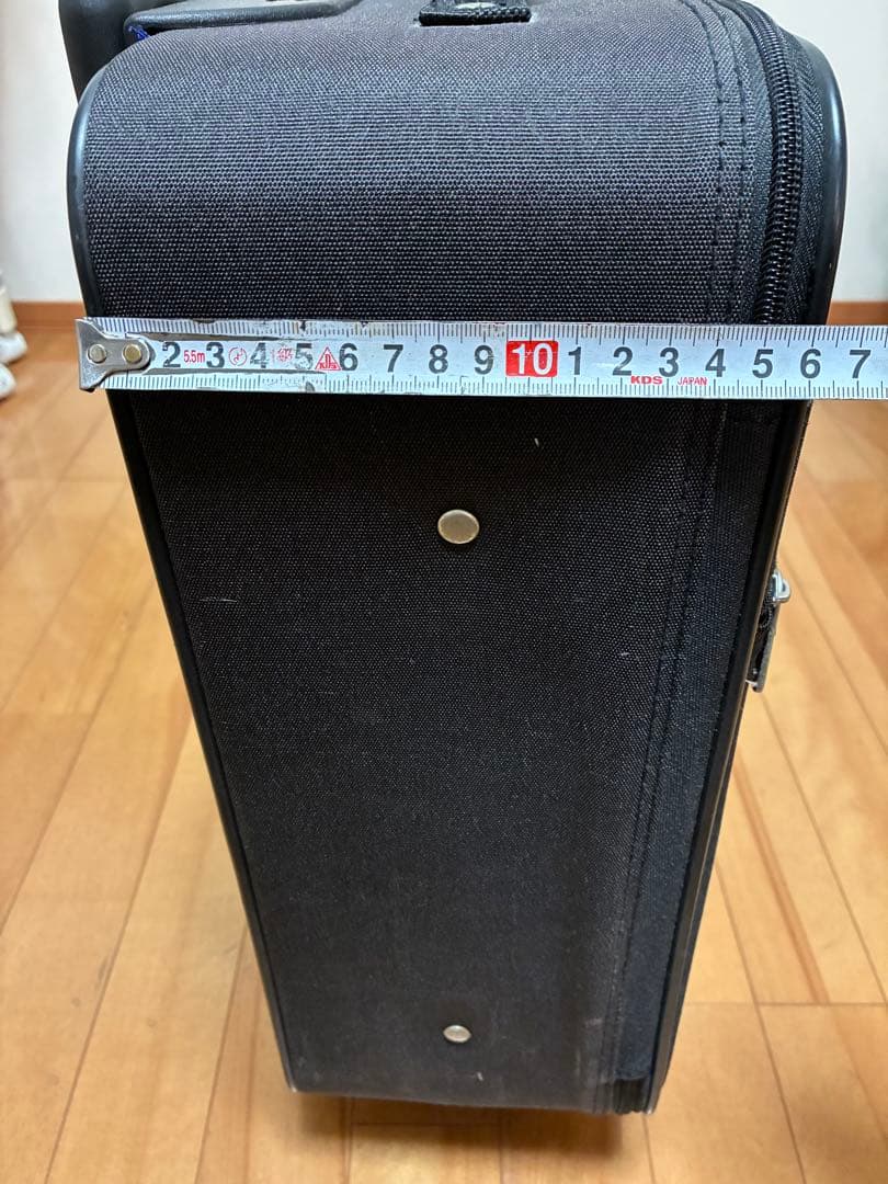 【希少】ディズニーキャリーケース　布製　スーツケースとショルダーバッグのセット