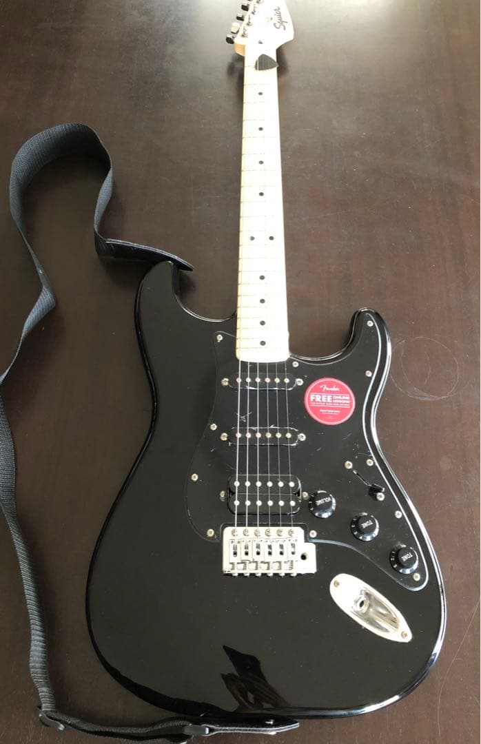 Squier ブラック エレキギター 本体