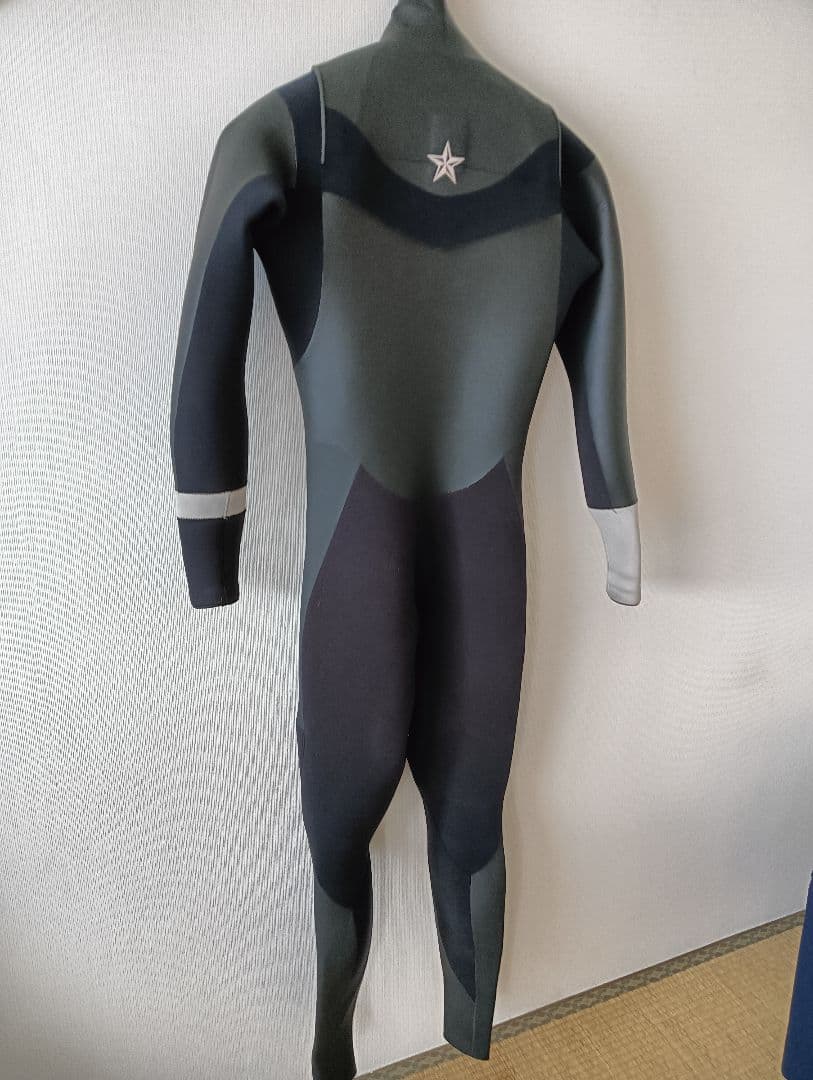 エアータイト　ウェットスーツ　　L～XLサイズ　ヌーベルバーグ　シーズン前値下げ