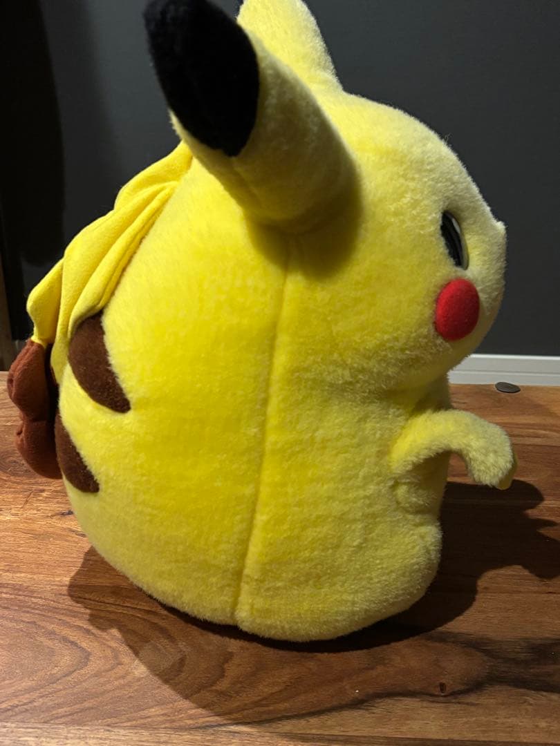TOMY 等身大　ピカチュウ　ぬいぐるみ　ポケモン　トミー