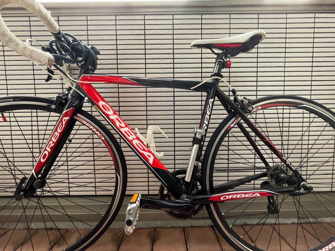 ロードバイク　エントリーモデル　AQUA sora