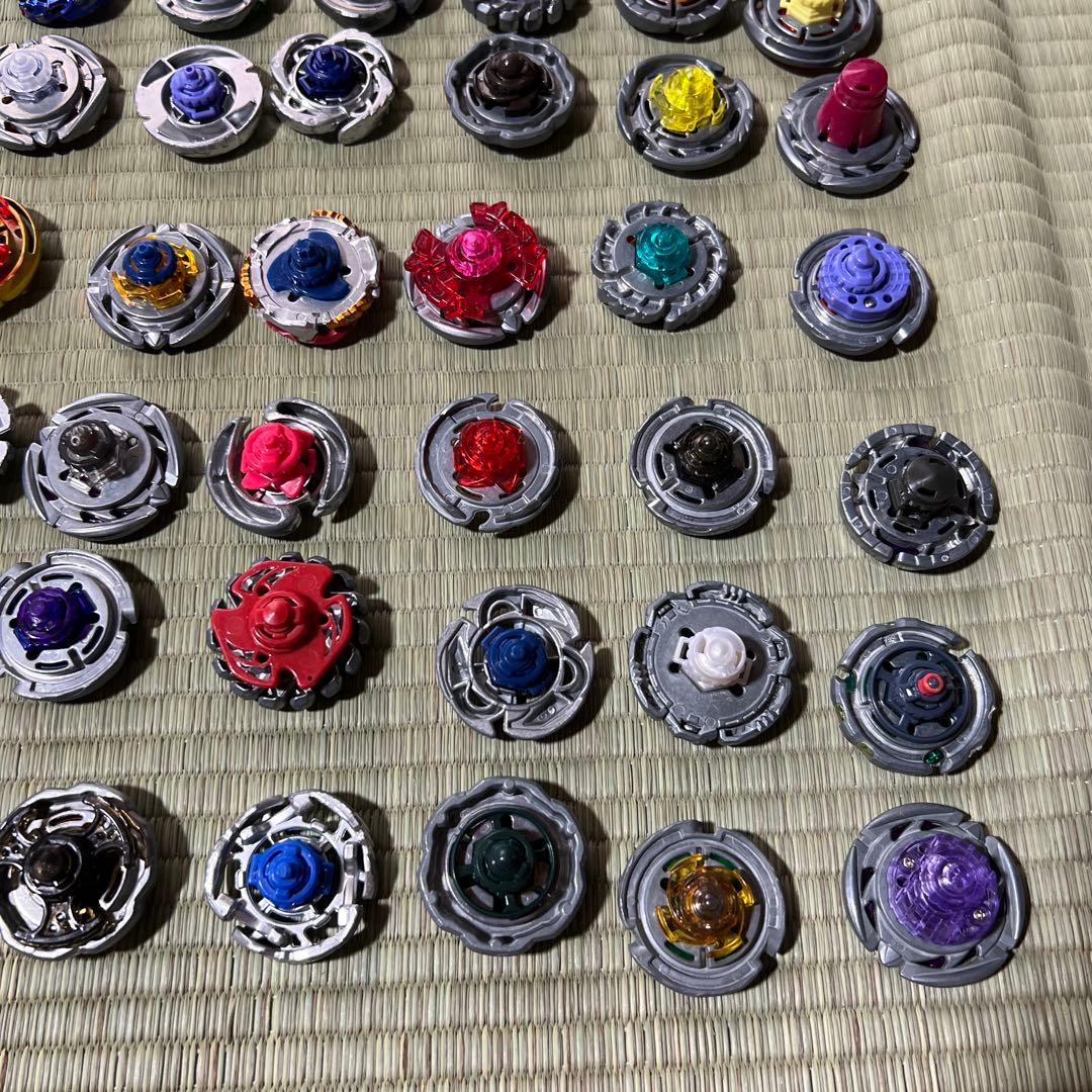 【希少】メタルファイト　ベイブレード　約70個　ランチャー　大量　まとめ売り