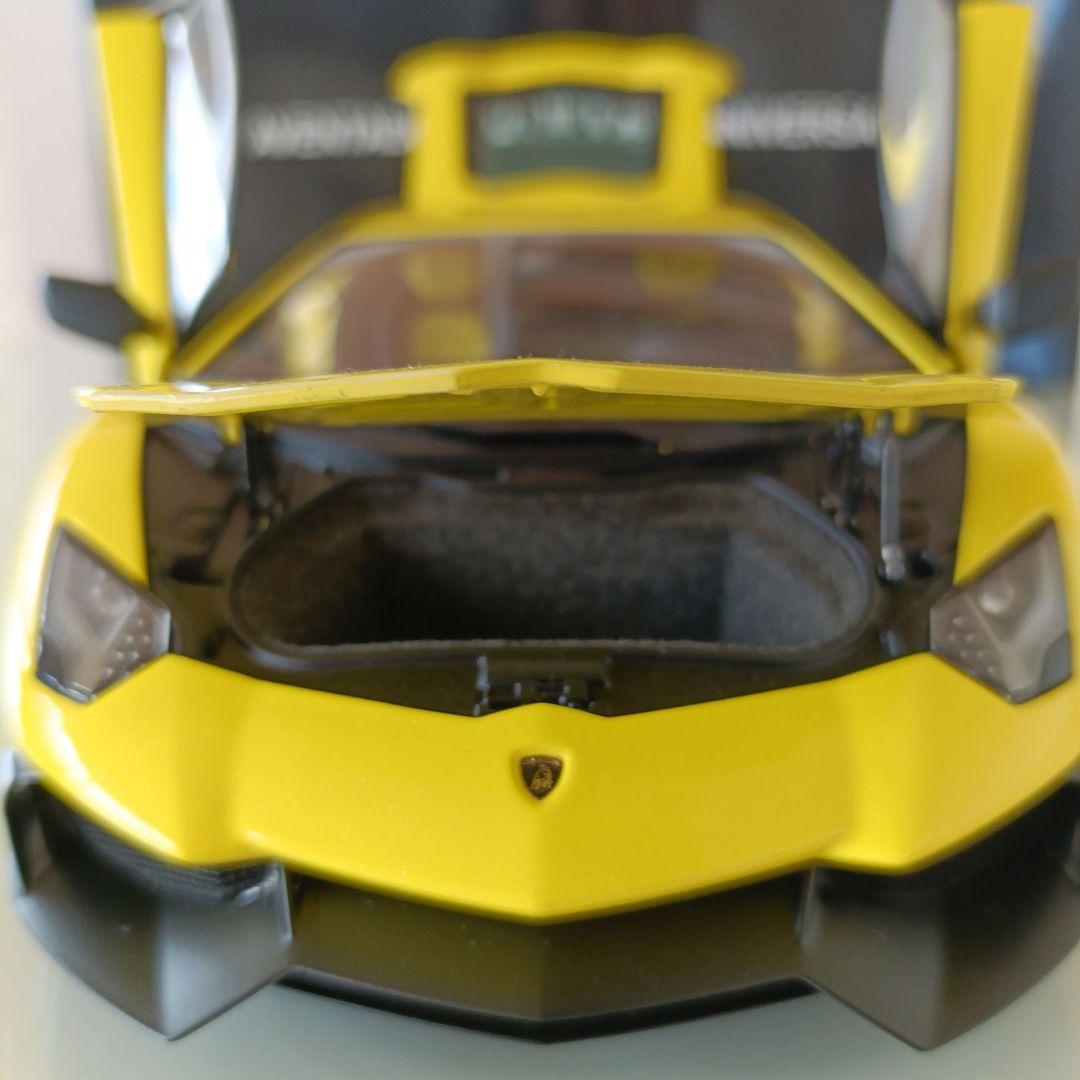 オートアート製　ランボルギーニ　アヴェンタドール