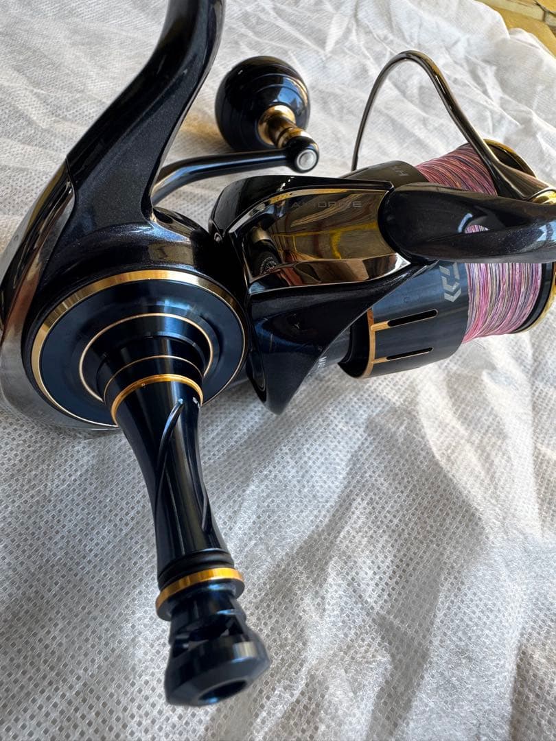 ※訳アリ　23ソルティガ4000XH +ゴメクサスリールスタンド