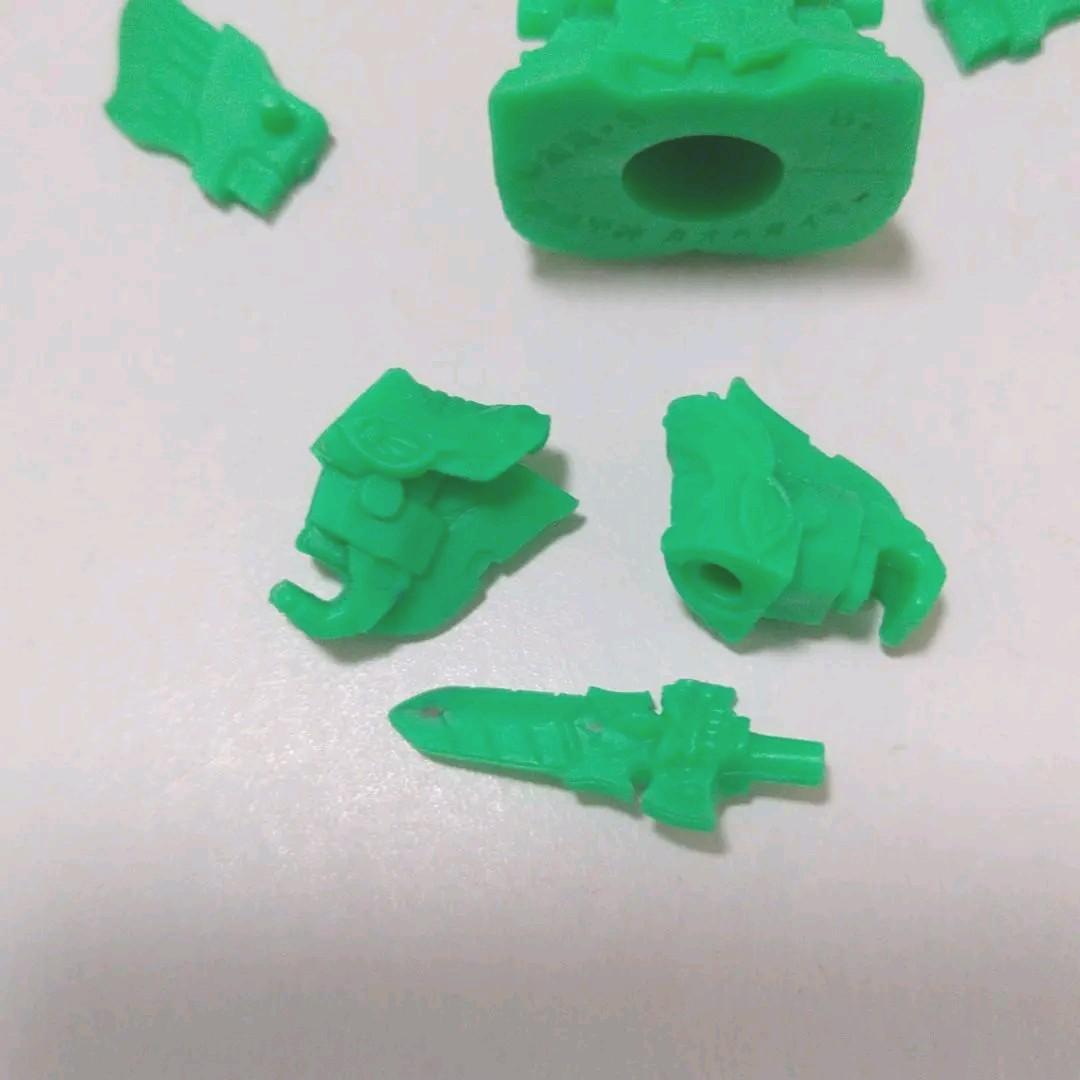 ガン消し　影機甲神カオスガイヤー