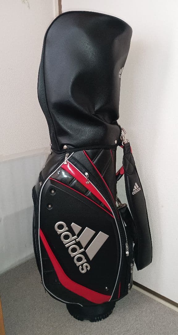 Addidasメンズキャディバッグブラック/レッド フードカバー/ベルト付き