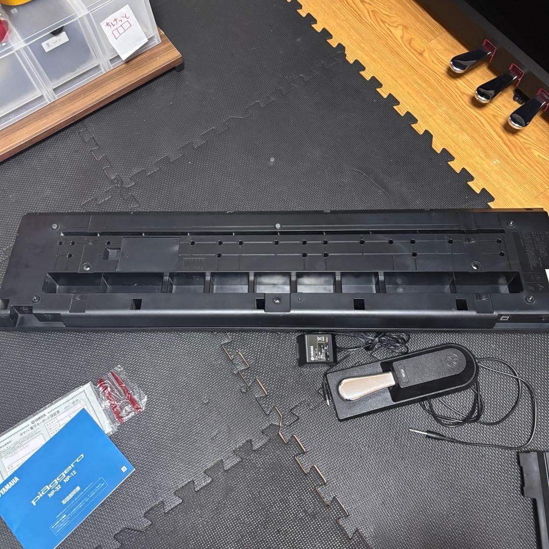 YAMAHA piaggero NP-12B 電子ピアノ 61鍵盤 ペダル付き